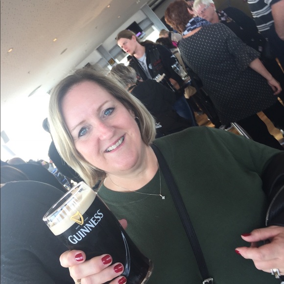 Meet your Posher, Holly - Picture 1 of 1